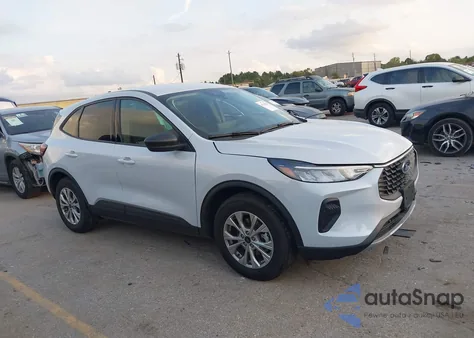 2025 Ford Escape Active z USA, uszkodzony, nr VIN 1FMCU0GN2SUB47883